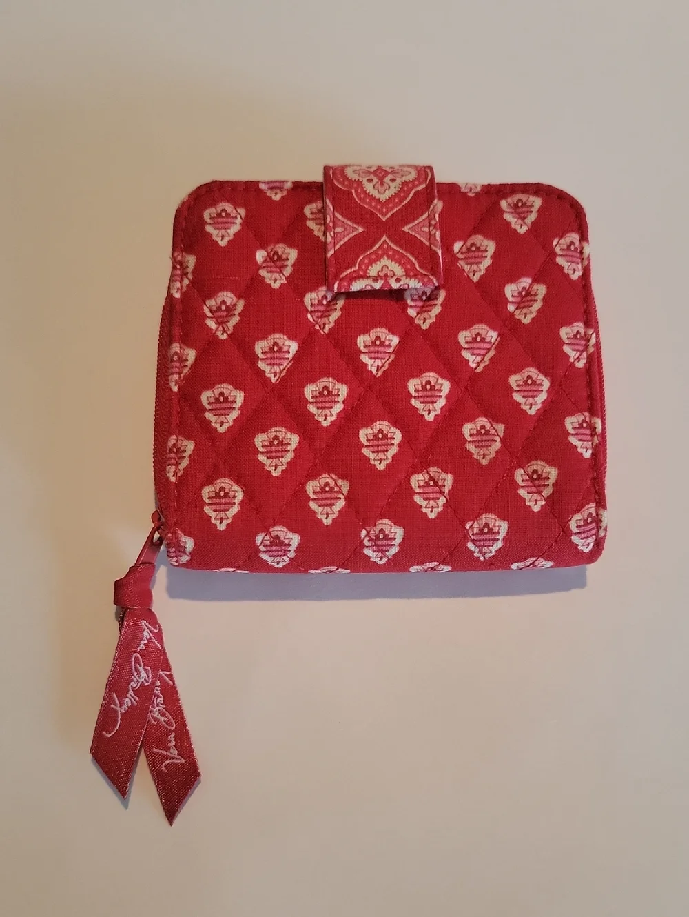 VERA BRADLEY MINI ZIP WALLET IN NANTUCKET RED - Picture 1 of 7